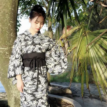 Женское Кимоно В японском стиле Винтажная Новая одежда с распылительной печатью Свободные длинные рукава Черный пояс Национальные традиционные платья Макси Изображение
