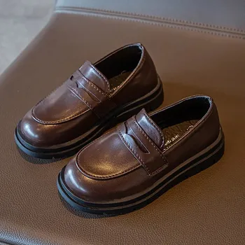 Маленькая кожаная обувь для мальчиков Весенне-осенняя детская Черная Модная обувь для больших детей Изображение