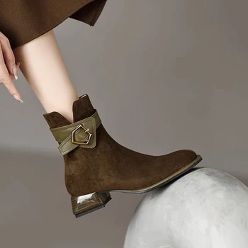 Женские ботинки во французском ретро-стиле, Модные Короткие ботильоны из нубука На толстом каблуке С квадратным носком, Осенняя женская обувь с пряжкой на ремне Изображение