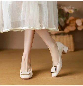 Толстые и широкие, не утомляющие одиночные туфли на толстом каблуке в стиле ретро, универсальные женские туфли большого размера Изображение