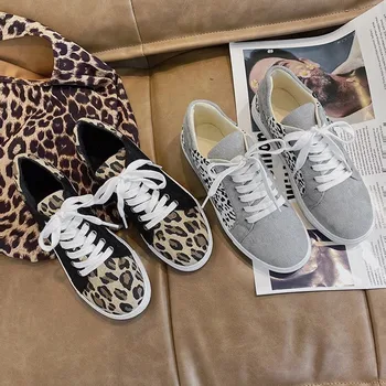 Женская вулканизированная обувь, мягкие женские кроссовки, модные леопардовые кроссовки для прогулок, женская повседневная парусиновая обувь большого размера 43 Изображение