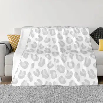 Леопардовый принт - серебристо-серый и белый, покрывало для кровати, утяжеленное одеяло Изображение