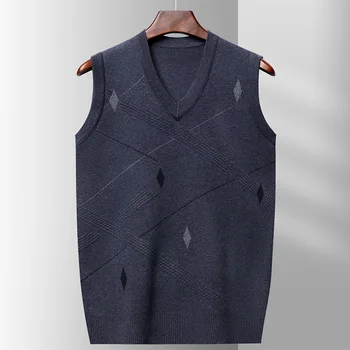 Новый цветной Повседневный пуловер для мужчин, брендовая жилетка с V-образным вырезом, однотонный вязаный свитер без рукавов, модный мужской материал Argyle Изображение