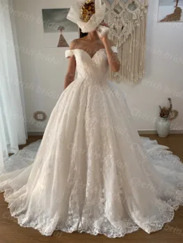 R-B002 Элегантное кружевное свадебное платье с открытыми плечами, бальное платье с V-образным вырезом сзади и застежкой-молнией, свадебное бальное платье, платье невесты для женщин Изображение