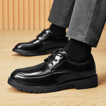 Мужские однотонные кожаные туфли в британском стиле, Новинка 2023 года, Осенние Повседневные Туфли-Дерби На шнуровке, Мужские модельные туфли, Легкие Zapatos De Hombre Изображение