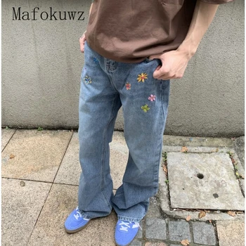 Джинсы с цветочной вышивкой в американском стиле, повседневные свободные уличные персонализированные брюки-клеш, Брюки, мужская одежда Изображение