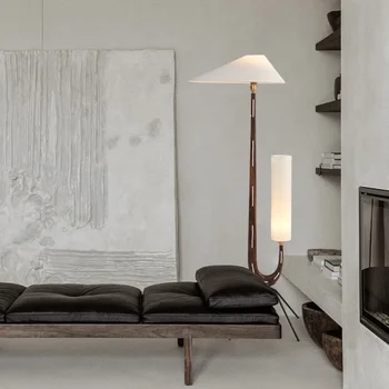Старинный торшер, Скандинавская современная дизайнерская модель, Двуглавая атмосфера, Креативный диван в гостиной, Вертикальная лампа Изображение